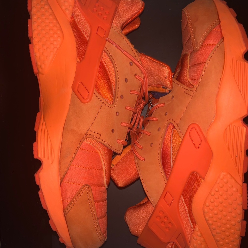 Nike Air Huarache Run OS - Orange